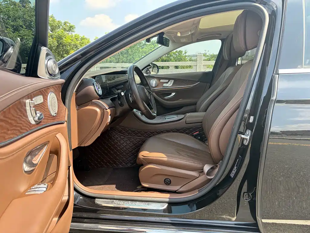 Mercedes-Benz E-Class 2023
