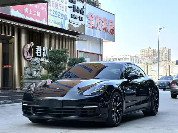 Porsche Panamera 2019