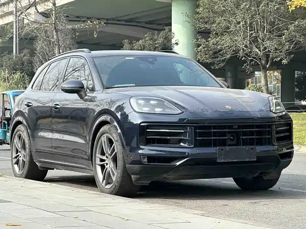 Porsche Cayenne 2023