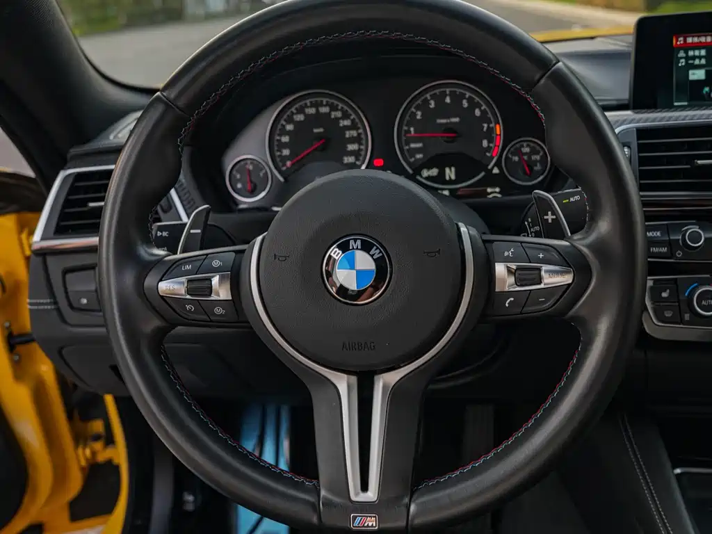 BMW M4 2017 — фото 14