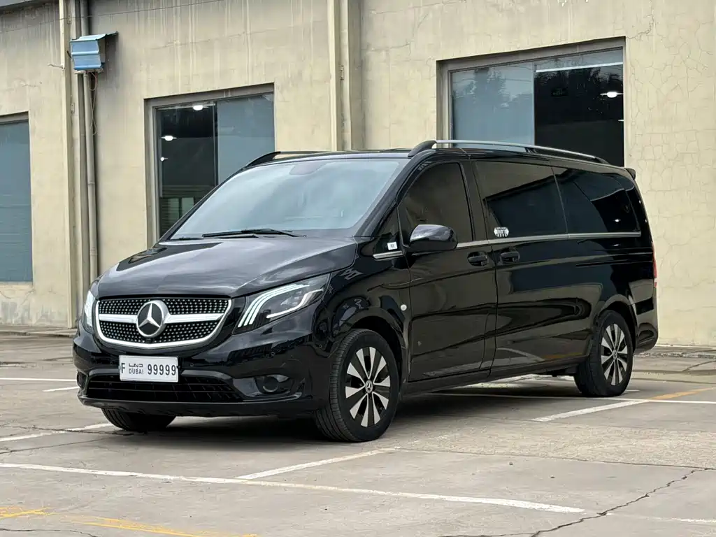 Mercedes-Benz Vito 2022 — фото 1