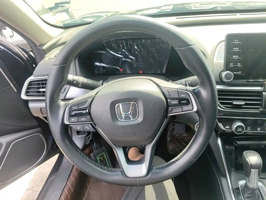Honda Inspire 2019 — фото 11