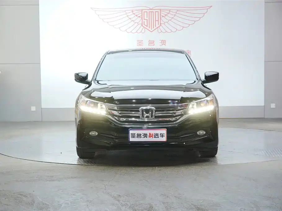 Honda Accord 2016 — фото 4