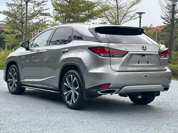Lexus RX 2020