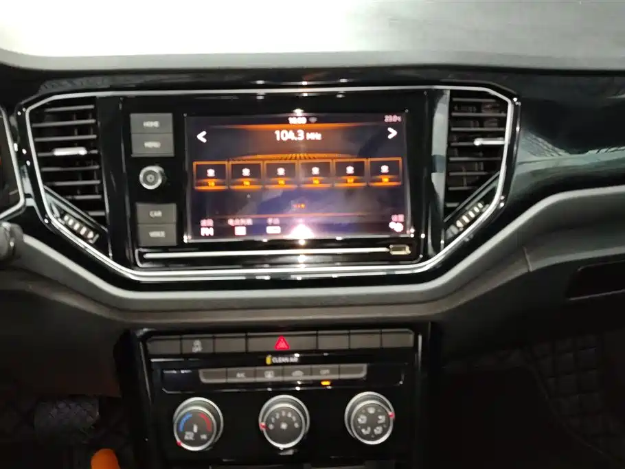 Volkswagen T-Roc 2020 — фото 13