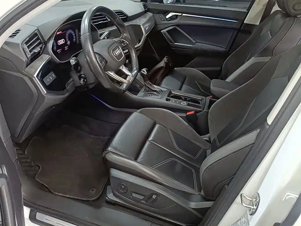 Audi Q3 Sportback 2021 — фото 15