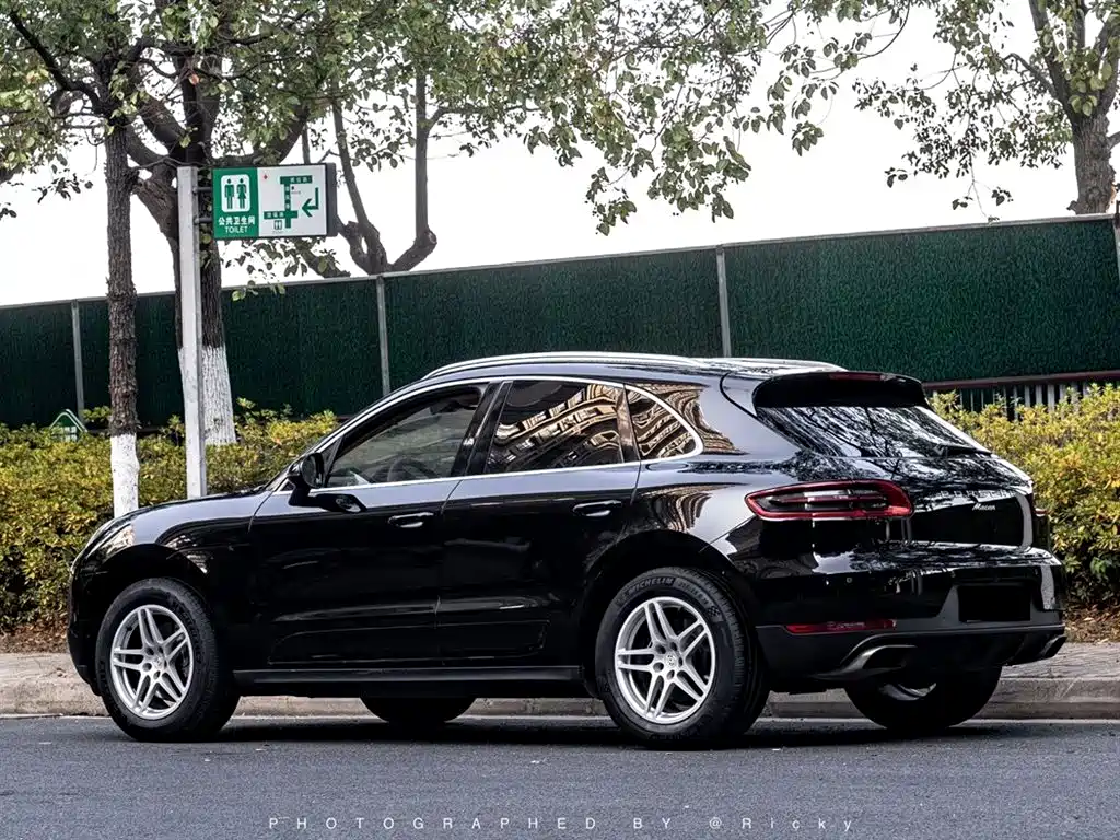 Porsche Macan 2015 — фото 10