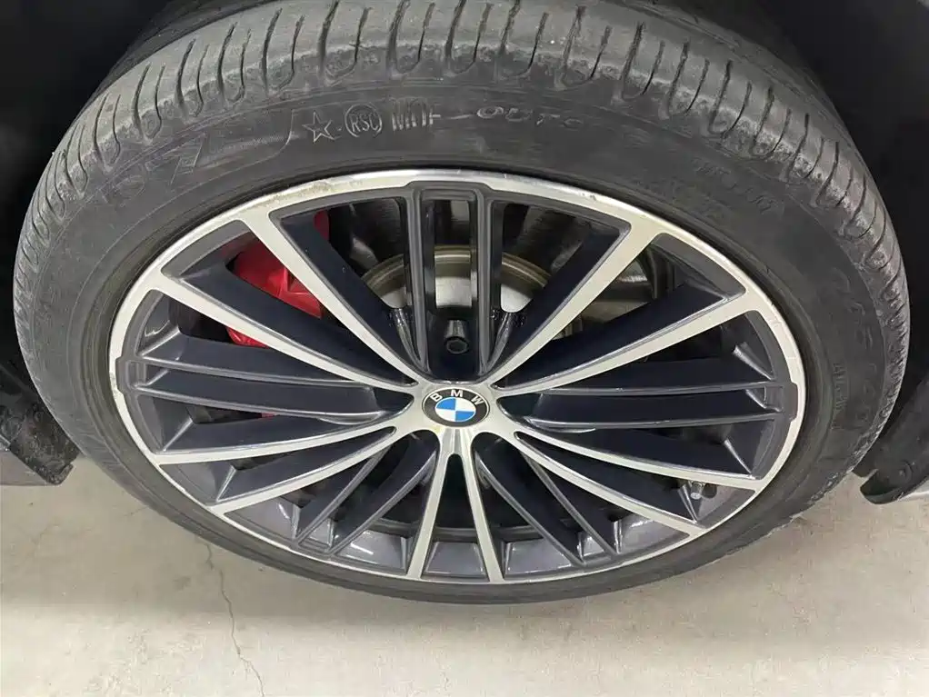 BMW 5 Series 2022 — фото 12