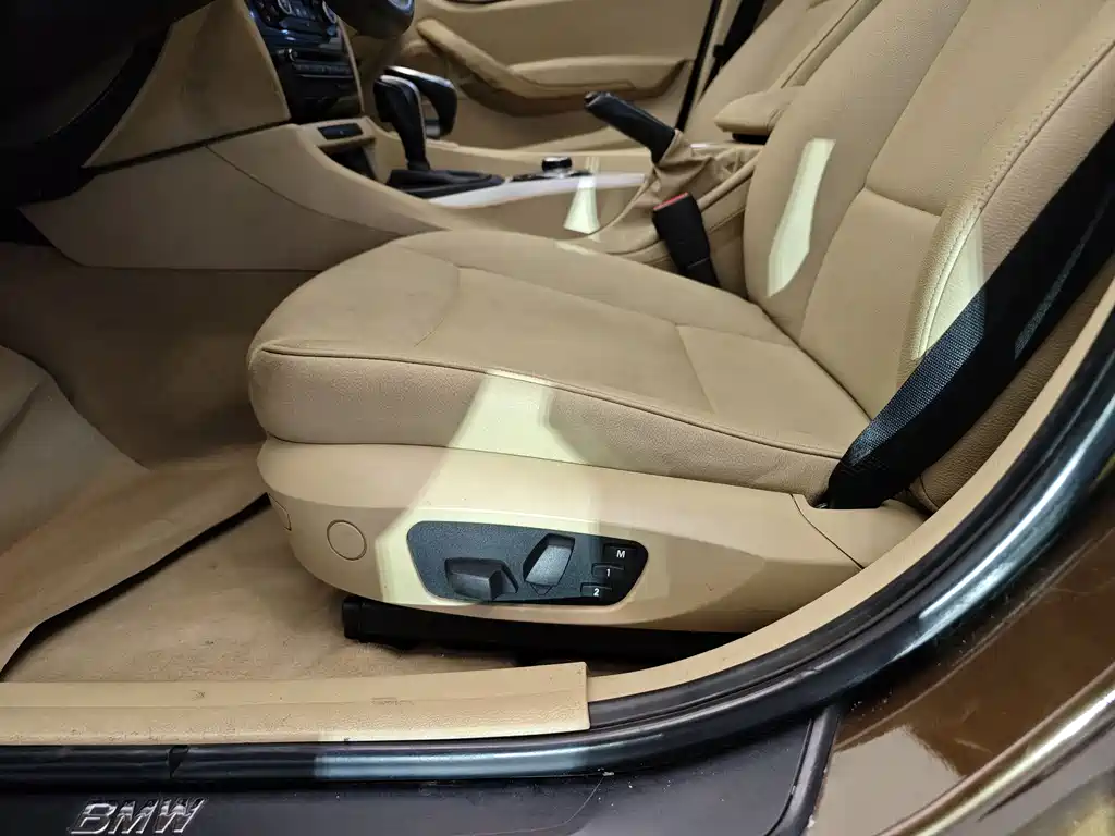 BMW X1 2013 — фото 10