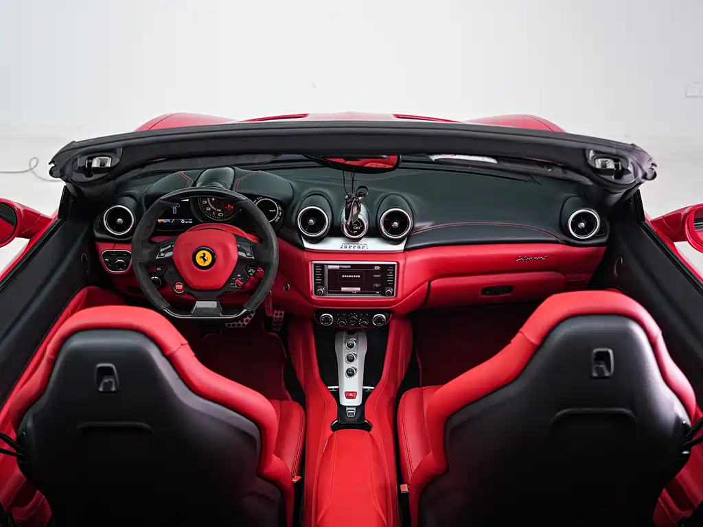 Ferrari California T 2015 — фото 19