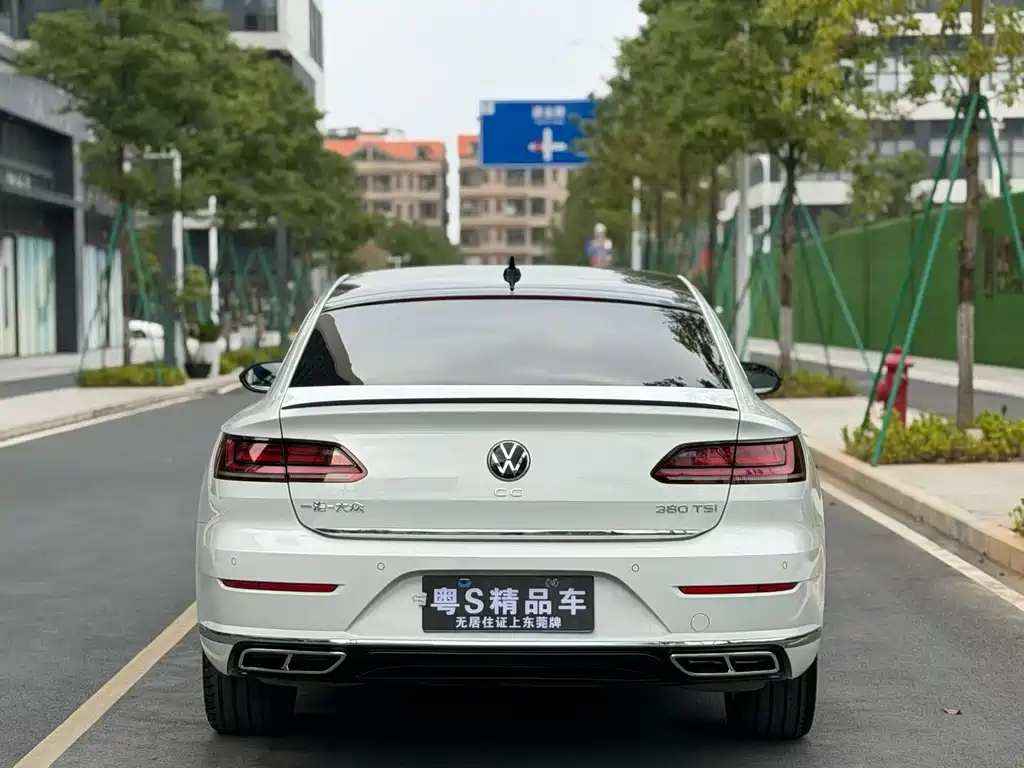 Volkswagen CC 2022 — фото 10