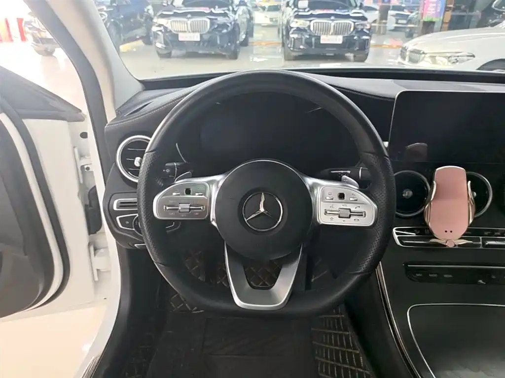 Mercedes-Benz C-Class 2021 — фото 11