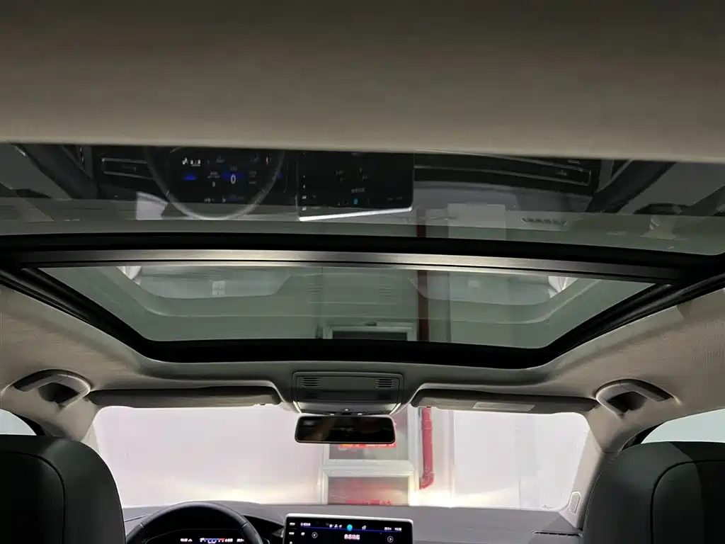 Volkswagen Sagitar 2022 — фото 11