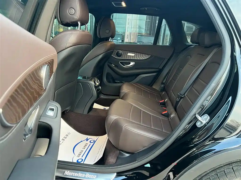 Mercedes-Benz GLC 2020 — фото 11