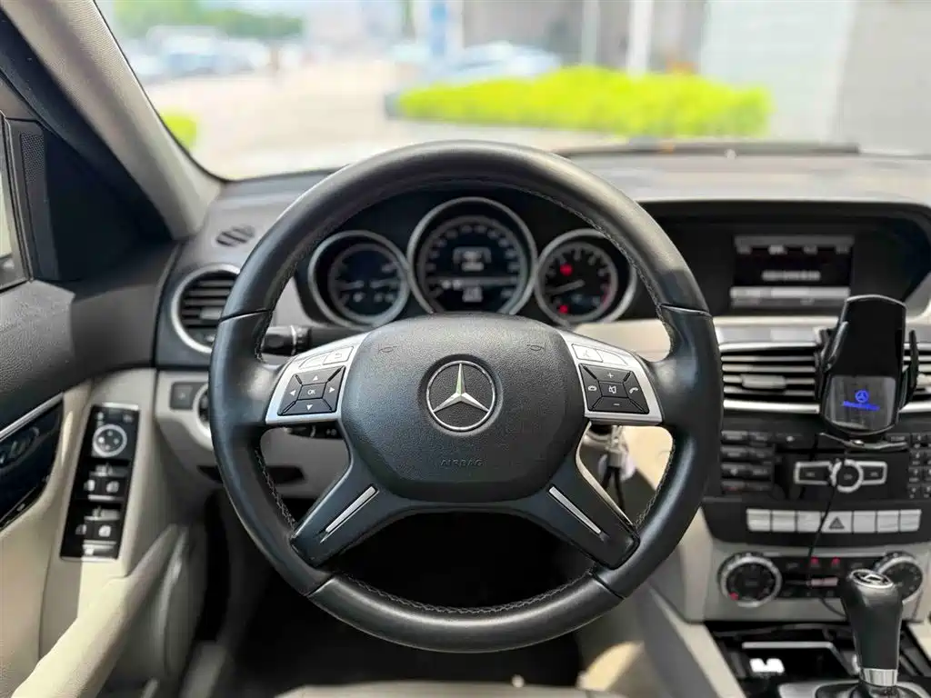 Mercedes-Benz C-Class 2013 — фото 15