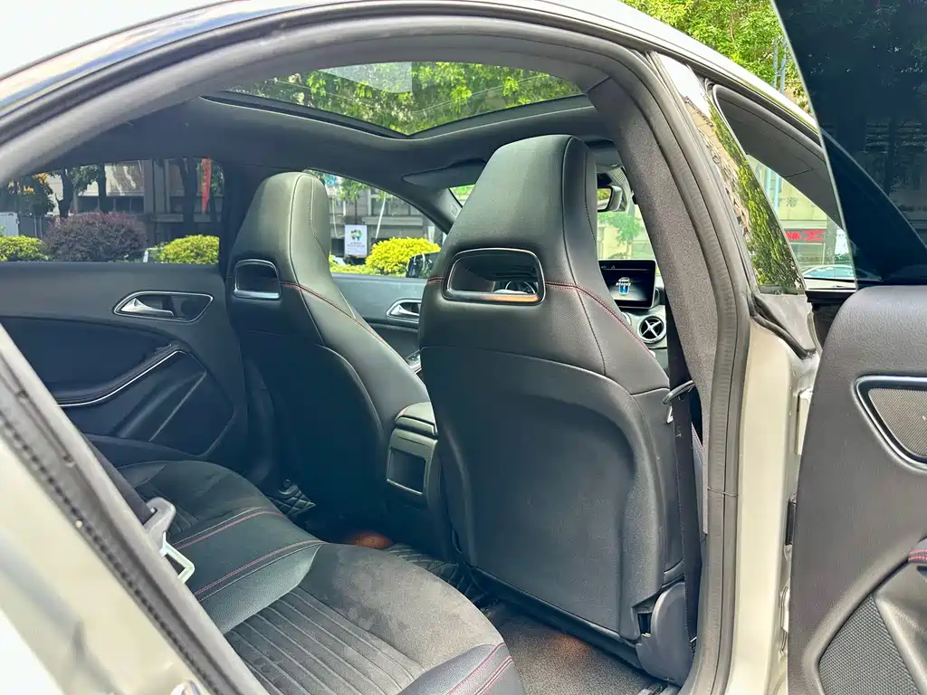 Mercedes-Benz CLA 2018 — фото 20