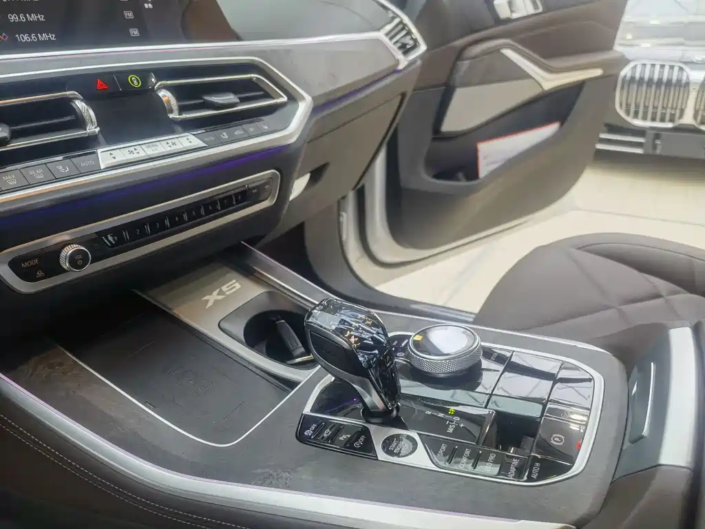 BMW X5 2023 — фото 10