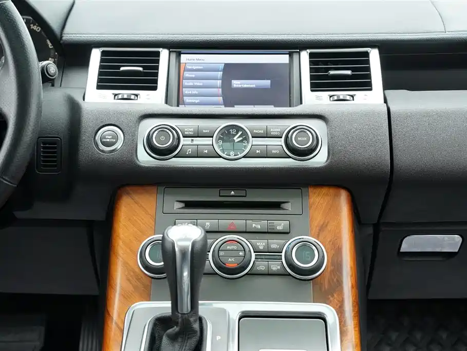 Land Rover Sport 2011 — фото 19