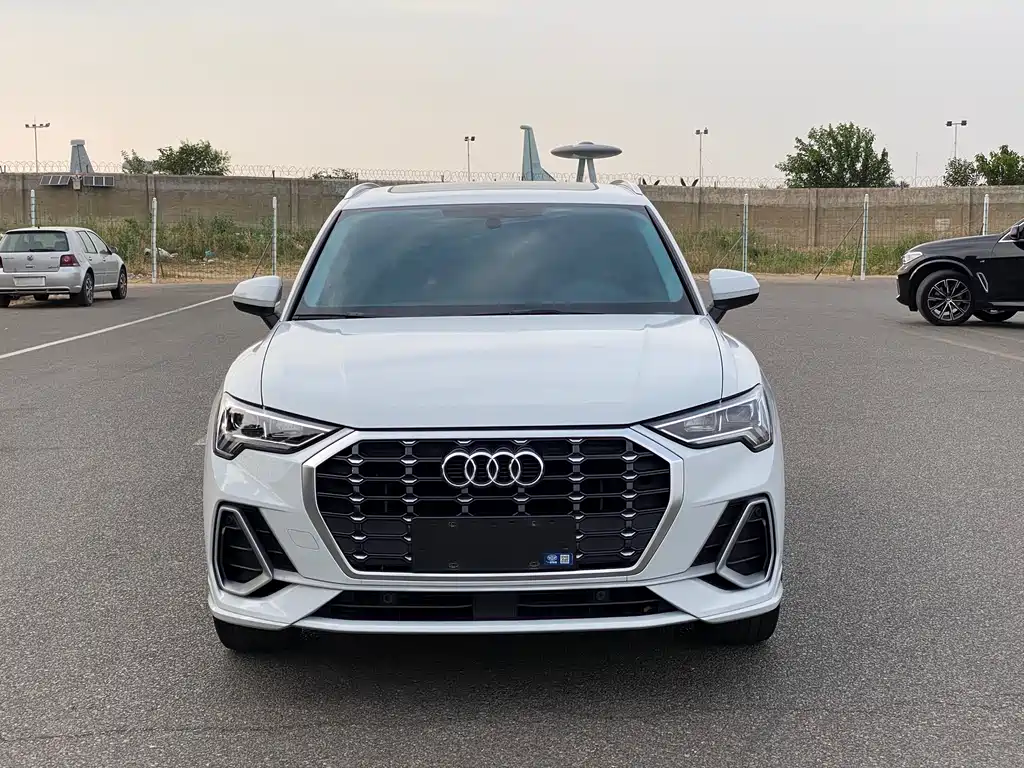 Audi Q3 2023