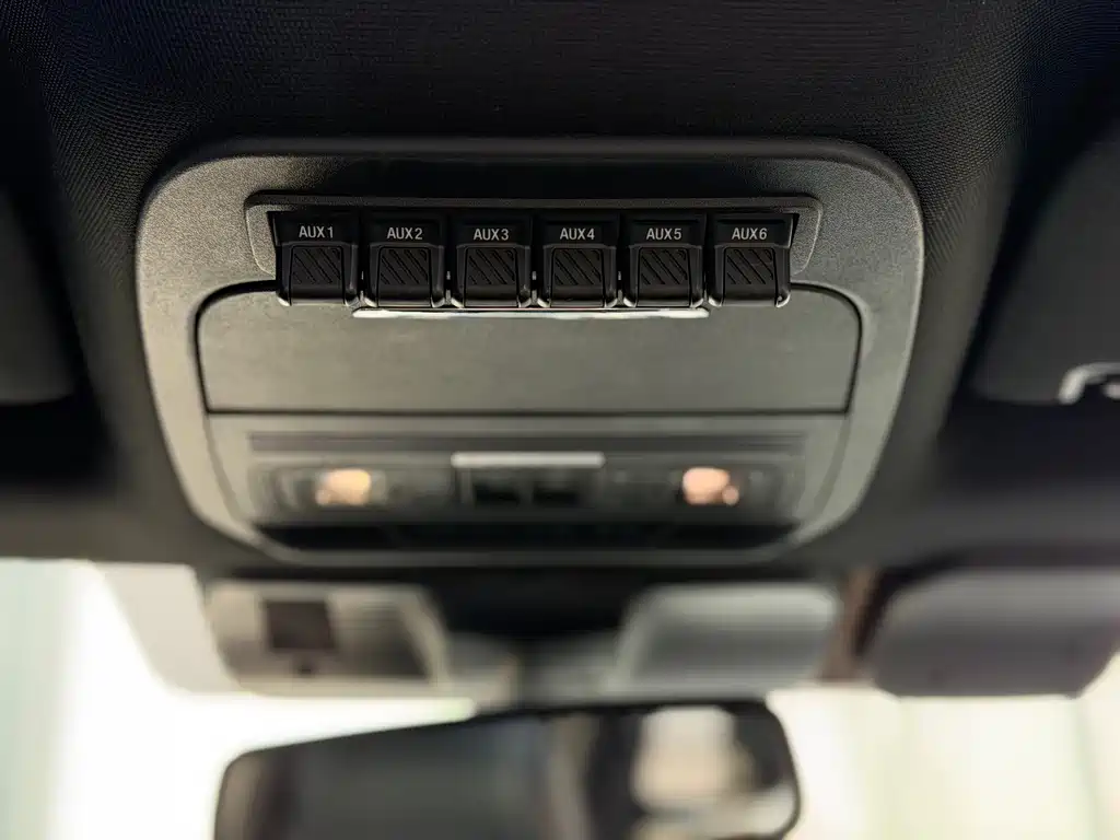 Ford F-150 Raptor 2023 — фото 13