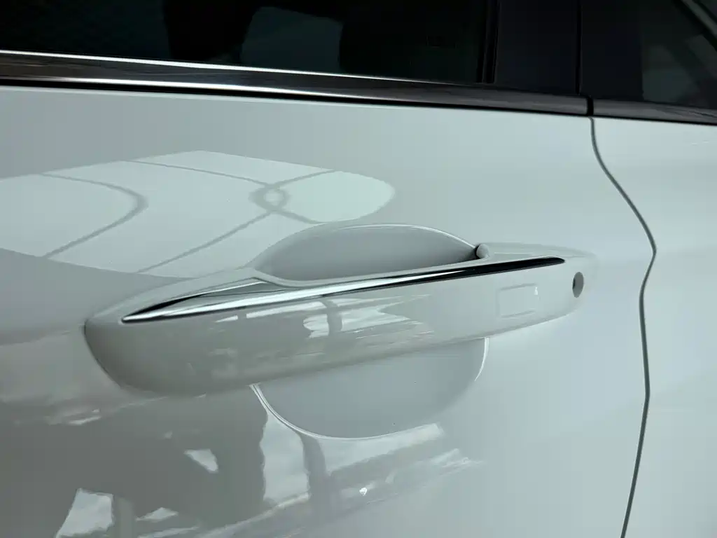 Geely Emgrand S 2022
