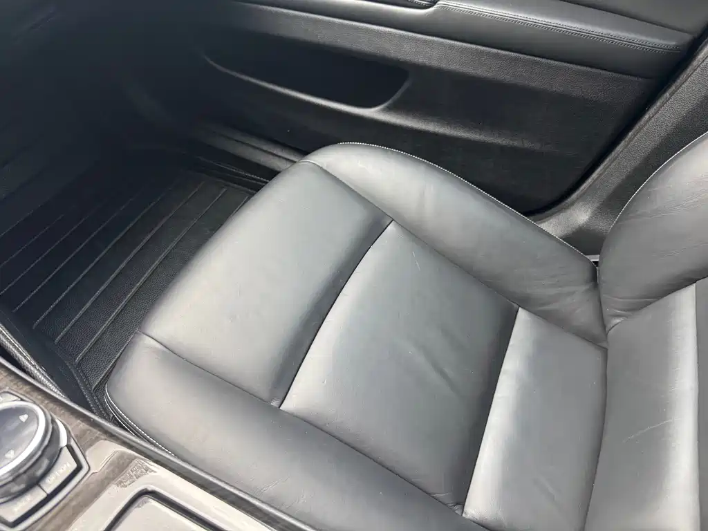 BMW 5 Series 2014 — фото 14