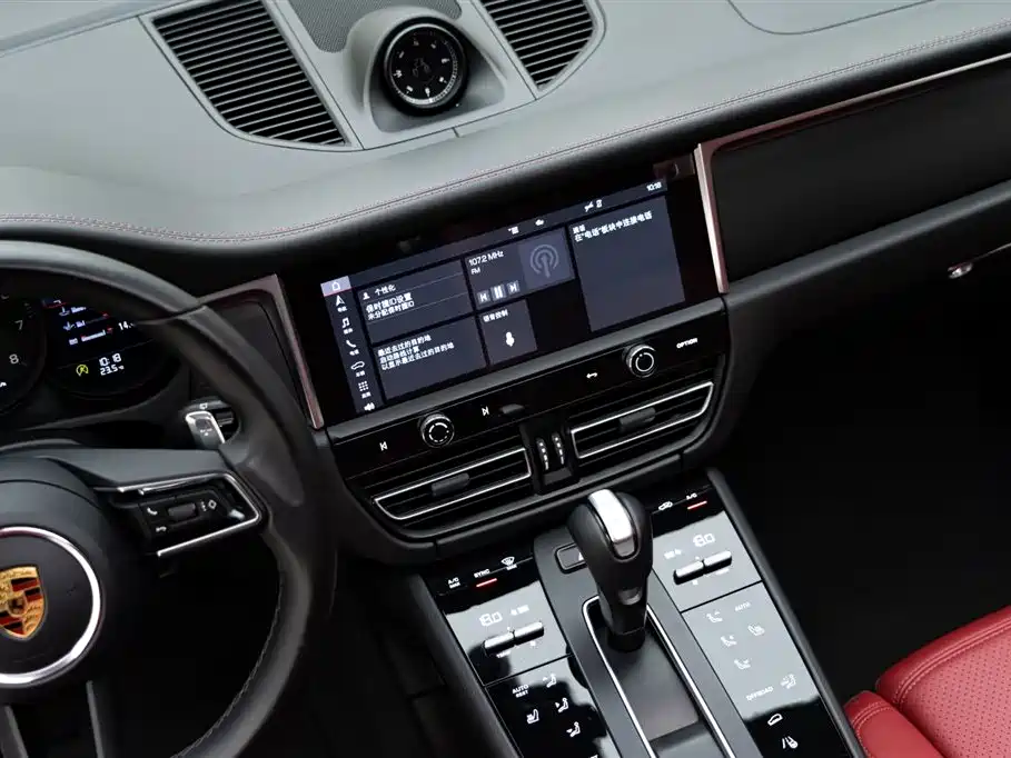 Porsche Macan 2022 — фото 12