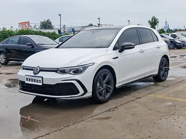 Volkswagen Golf 2023
