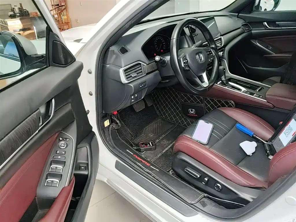 Honda Inspire 2022 — фото 15