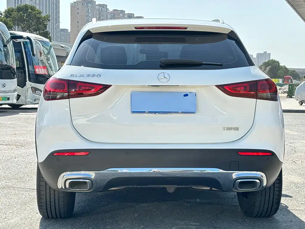 Mercedes-Benz GLA 2023 — фото 4