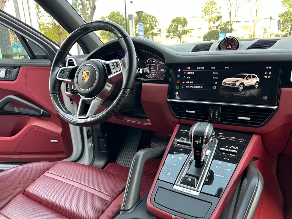 Porsche Cayenne 2023 — фото 14