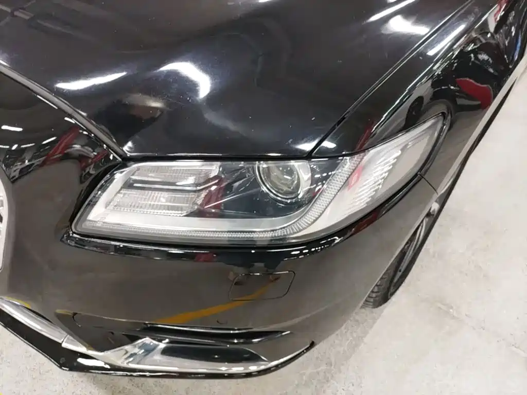 Lincoln Continental 2021 — фото 24