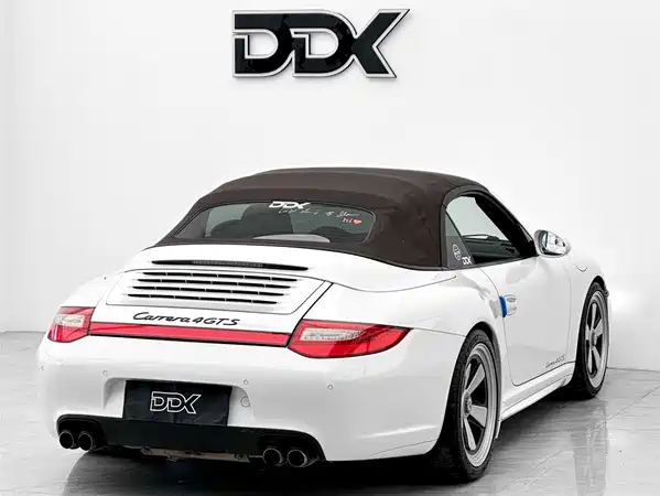 Porsche 911 2011