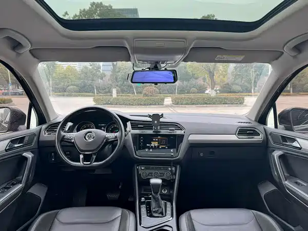 Volkswagen Tiguan L 2019