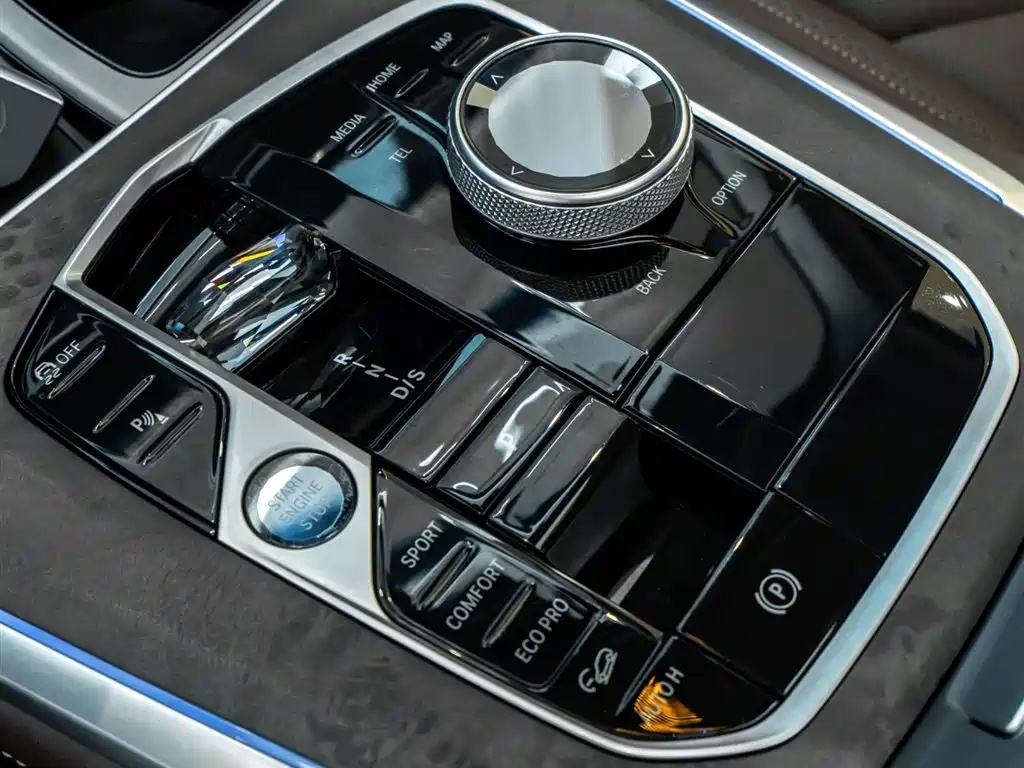 BMW X5 2025 — фото 13