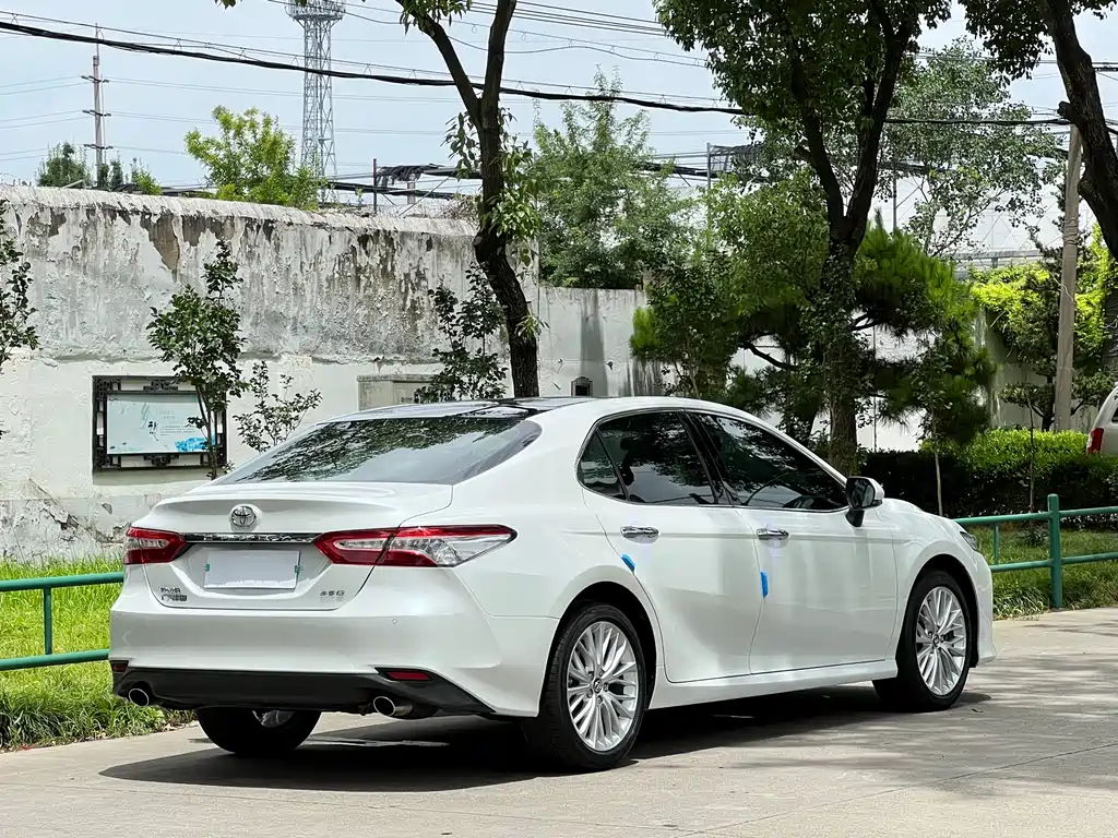Toyota Camry 2019
