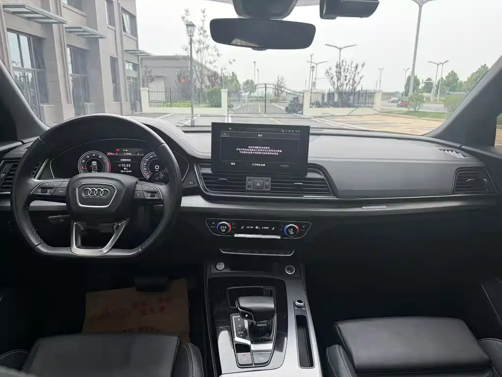 Audi Q5L Sportback 2022 — фото 6