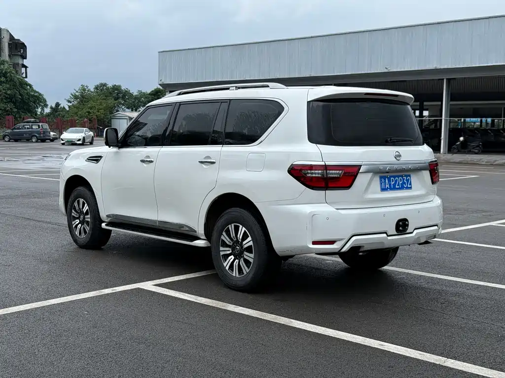 Nissan Patrol 2020 — фото 15