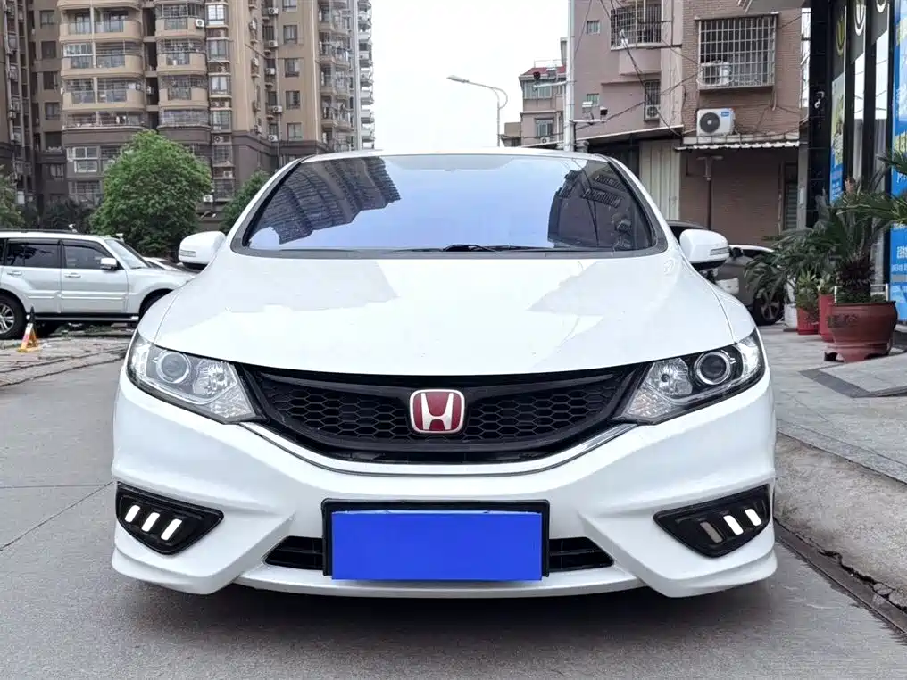 Honda Jade 2015 — фото 2