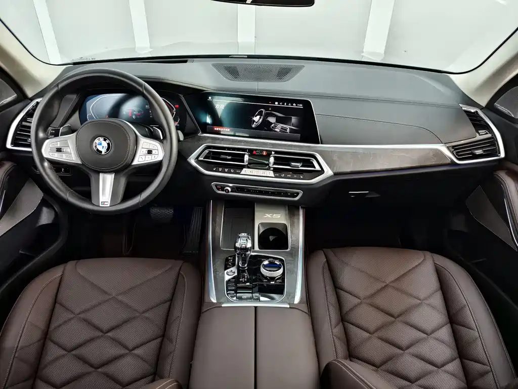 BMW X5 2023 — фото 8
