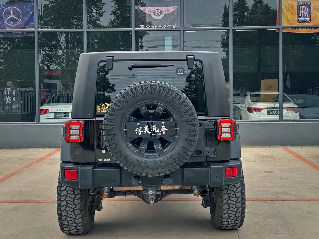 Jeep Wrangler 2008 — фото 7