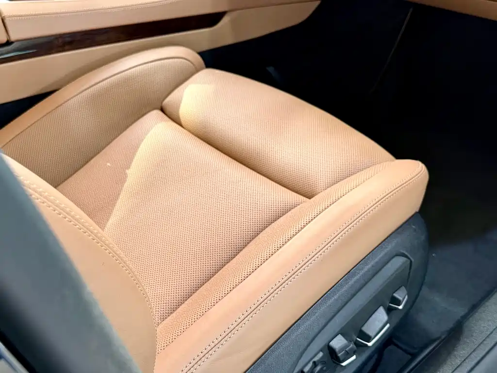 BMW 7 Series 2014 — фото 27
