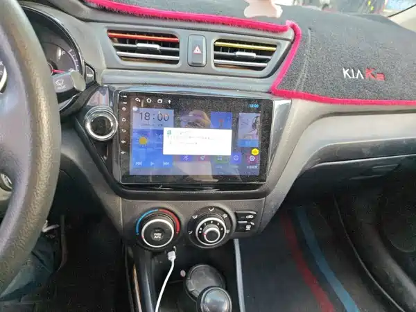 Kia K2 2015
