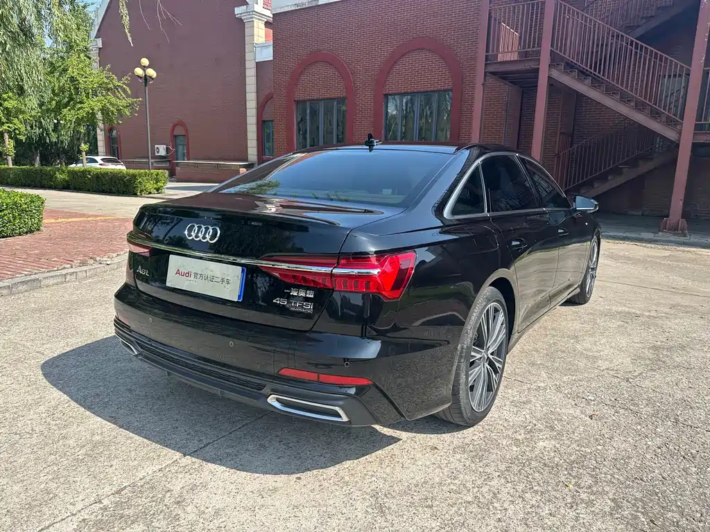 Audi A6L 2020