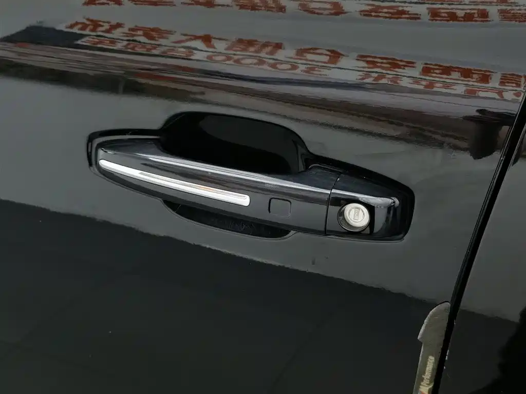 GAC Motor Trumpchi GS8 2018 — фото 18