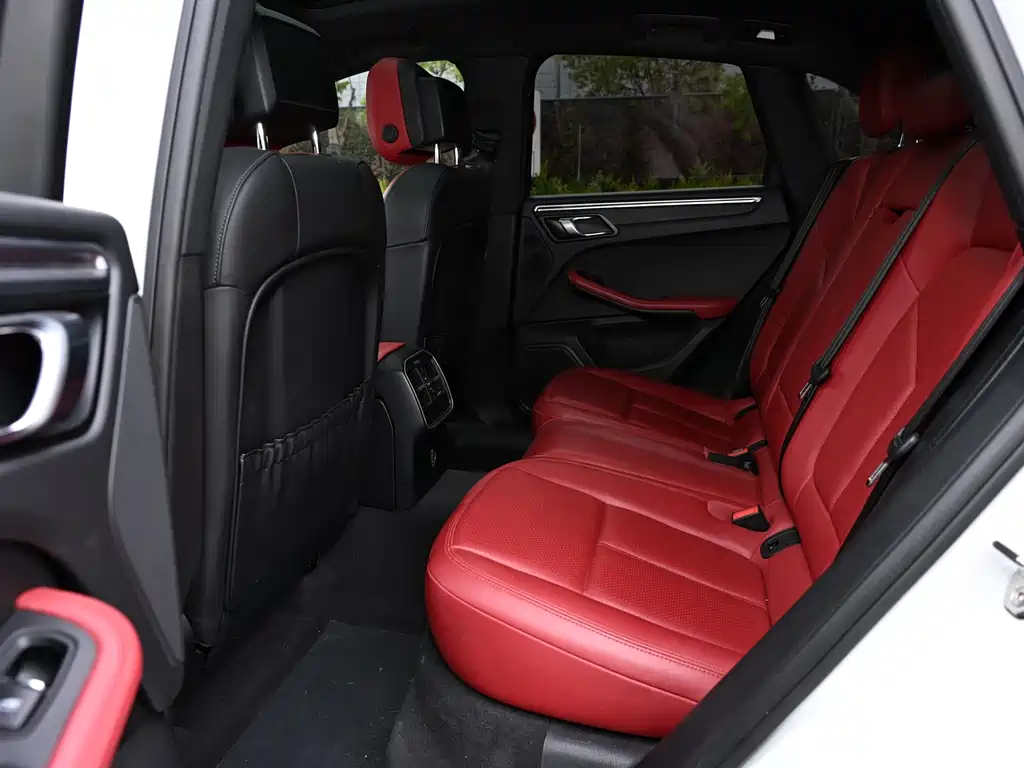 Porsche Macan 2019 — фото 15
