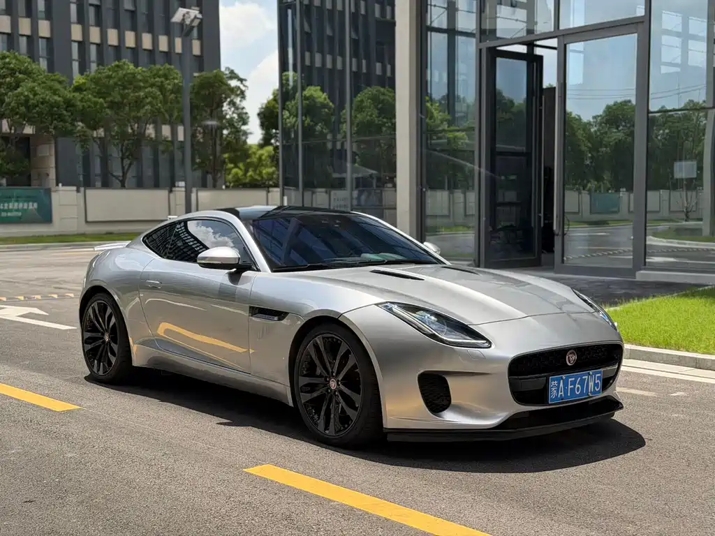 Jaguar F-TYPE 2019 — фото 3