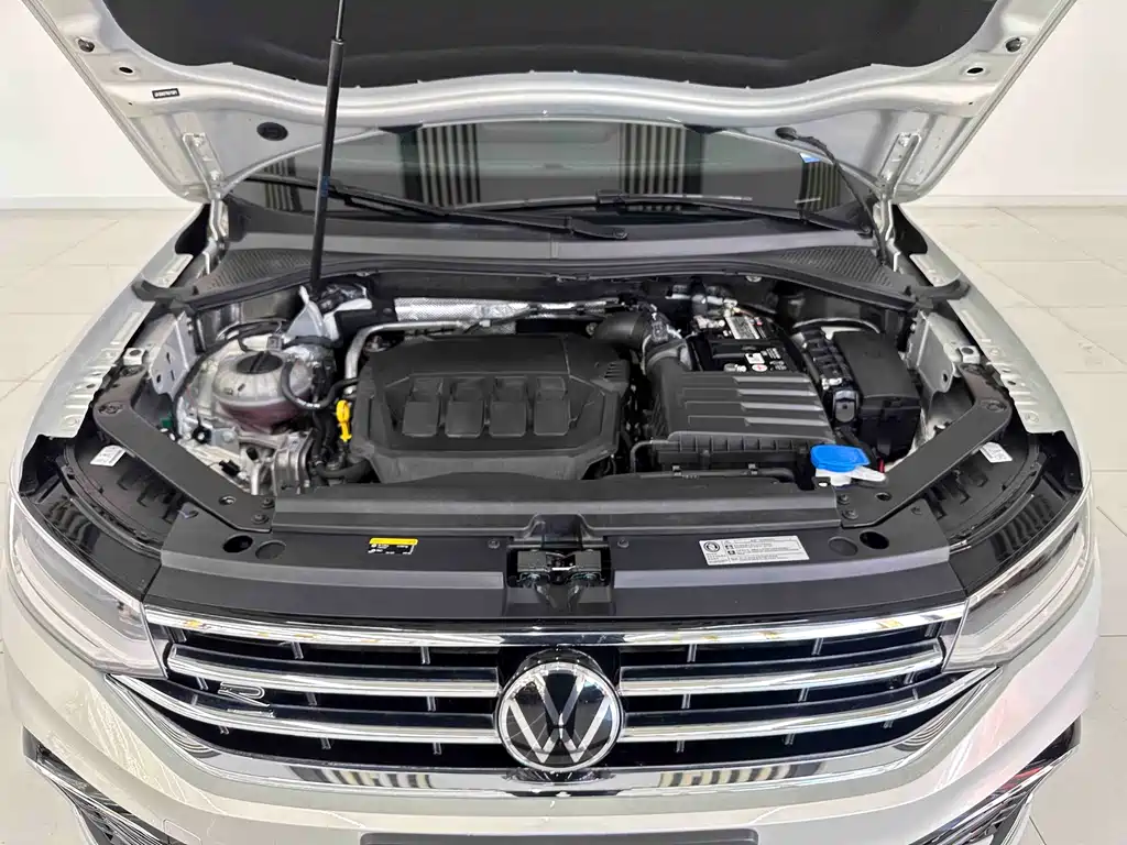 Volkswagen Tiguan L 2022 — фото 6
