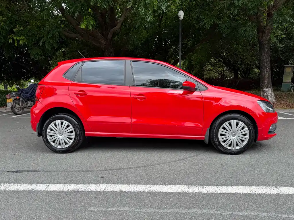 Volkswagen Polo 2018 — фото 10