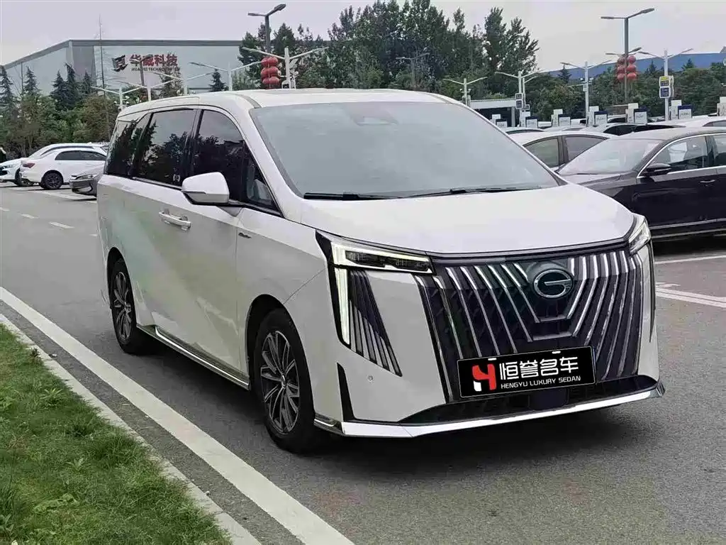 GAC Motor Trumpchi M8 2023 — фото 3